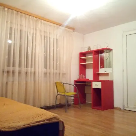 Проживання в сім'ї Casa Adrian-camere Centru Istoric Брашов